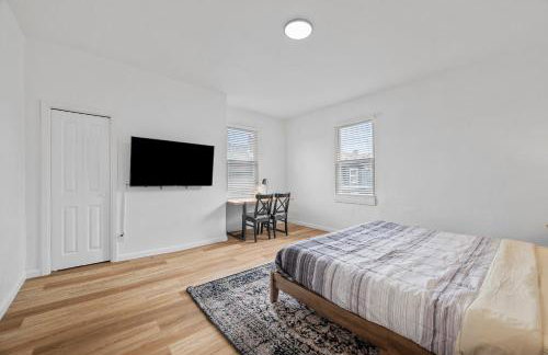 Pittsburgh Spacious and Modern Three Bedroom Apartment with Free Parking - Foto 17