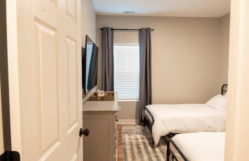 Springmill Escape in Westfield (2 King Beds) - Foto 13