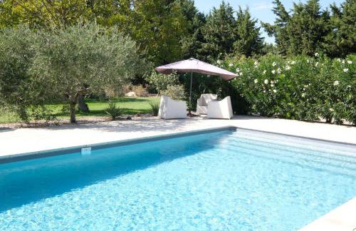 superb prestigious mas with pool in the countryside of caumont sur durance, close to avignon, sleeps 8 - Foto 9