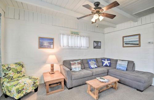 Steps to Ocean Breezy Myrtle Beach Bungalow! - Foto 3