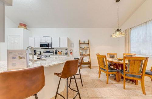 Beautiful Lake View Pool House Brand new Hot Tub - Foto 16