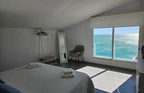 FANTÁSTICO DÚPLEX CON VISTAS IMPRESIONANTES AL MAR - Photo 18