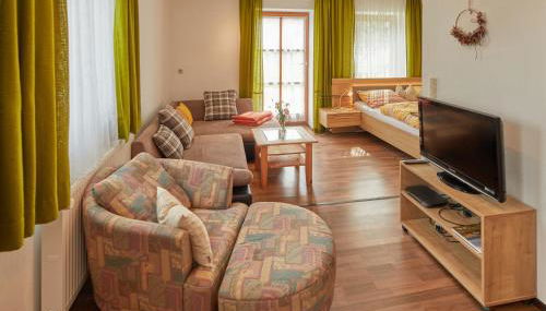 Brauereigasthof Zur Post - Photo 2