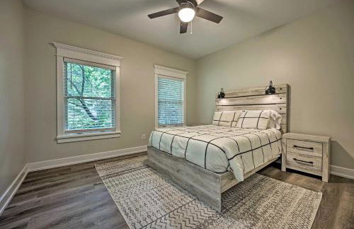 Luxury Family Home with Deck, Swim Spa and Grill! - Foto 19