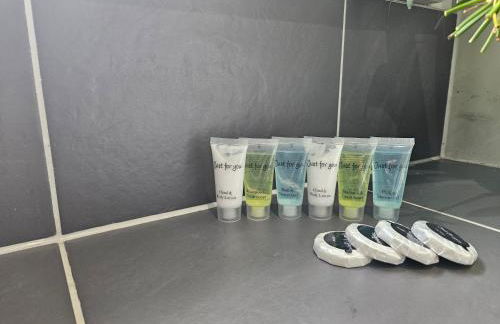 Stylish 1BD Flat with Parking Hackbridge - Foto 19