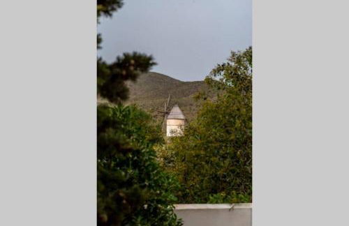 TurAlmeria - Casa Tranquila con Jardín y Aparcamiento privado - Foto 11