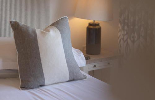 Oaktree Lodge - Luxury Cottage, Hot Tub, Sea Views - Foto 50