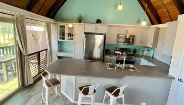 Ocean-View 1BR Condo on Black Sands Beach, Pool, Hot Tub - Foto 3