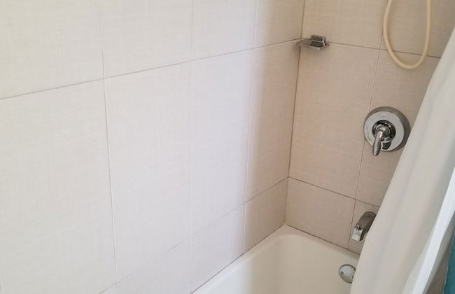 New Kingston Guest Apartment at Eight - Foto 28