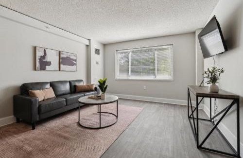 Legacy at Imperial Village 303 I 2 Bed 2 Bath - Foto 8