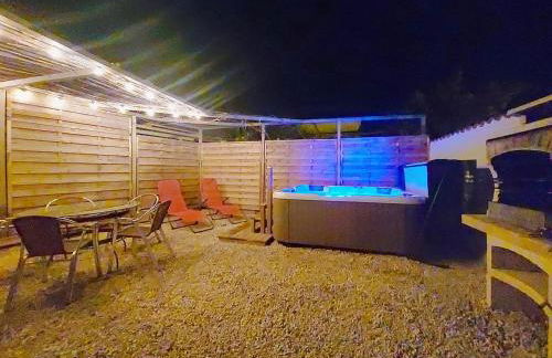 Le 34 degrés sud - 2 chambres - jardinet et jacuzzi - Foto 2