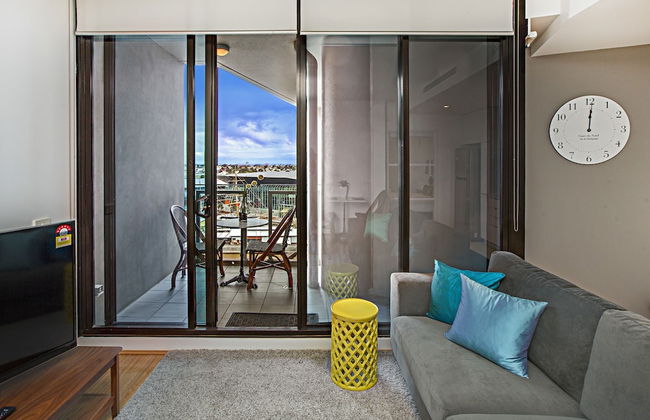 Waterfront Melbourne Apartments - Photo 52