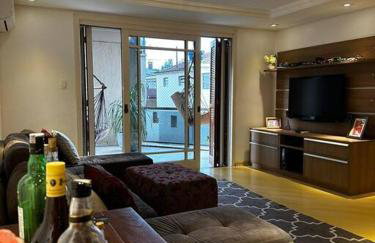 apartamento em bairro nobre suíte com ar condicionado e banheira com hidromassagem - Foto 4