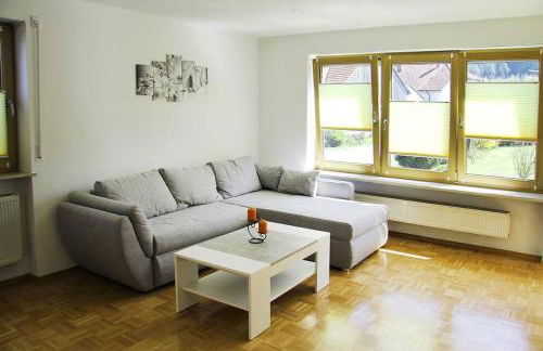 Schöne helle Ferienwohnung in Waldnähe - Foto 1