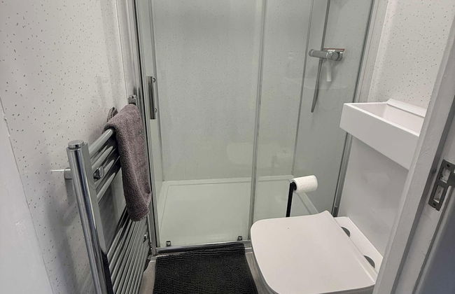 1 Bedroom Annex - 2 Mins From Train Station - Foto 7