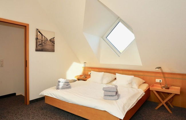 Nice Holiday Home With Terrace - Foto 4