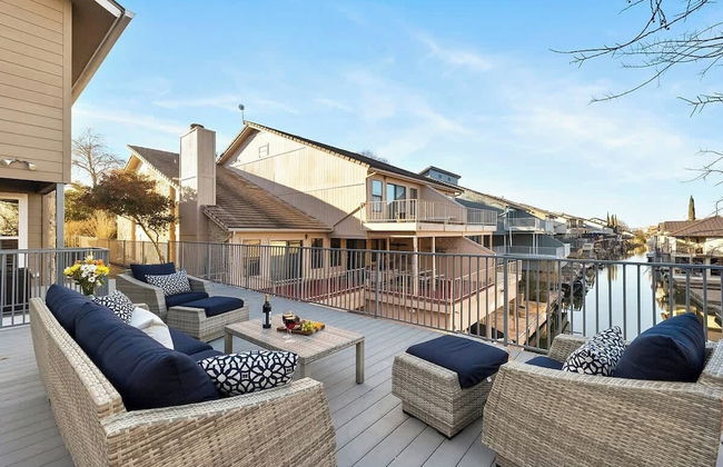 Luxury on Lake LBJ With Hot Tub Firepit & Boat Slip - Foto 41