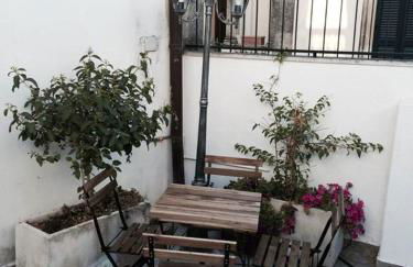 Charming apartment in Castiglione with terrace & jacuzzi - Foto 8