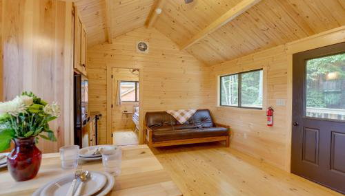 Scenic Deck and Grill Middlebury Center Retreat! - Foto 4