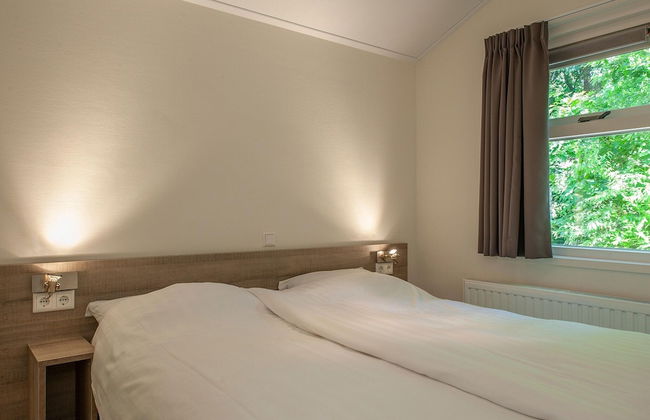 Comfortable Bungalow on the Veluwe - Photo 2