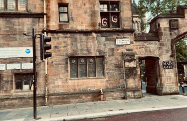 DESIGNER HOUSE - University of Glasgow / Central Glasgow 'Hillhead' West End G12 - Luxurious & Contemporary Detached House / Terrace / Garden / 'electric car charging' Garage Parking - Foto 75