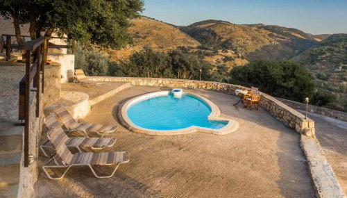 Stone Built Private villa Limeri with pool, BBQ & Shaded Patio - Foto 3