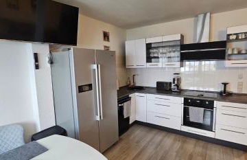 Helios Design Suite - Altbau DG mit Lift & Parkplatz - Elbe & Altstadt - S-Bahn nach Dresden - Foto 2