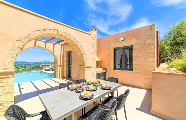 Villa Vardis Heated Pool - Foto 32