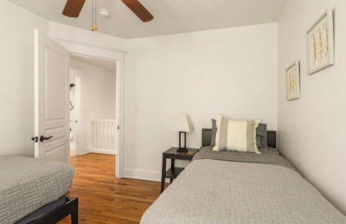 Ponderosa Escape Stunning Location Incredible Game Room Urban Trail System AC EV-charger - Photo 29