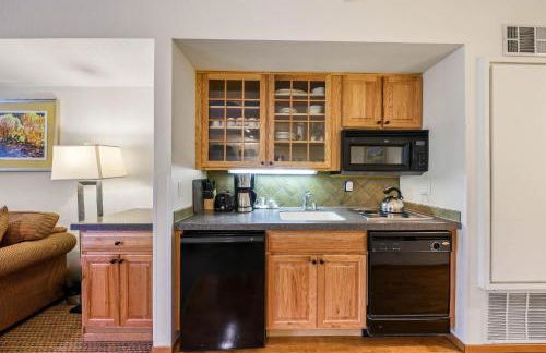 Palisades Tahoe Lodge Rentals Studio #203 - Foto 3