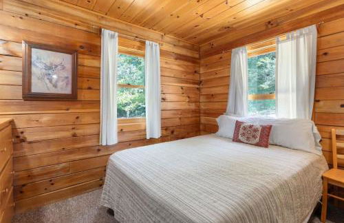 Table Rock Lake Cabin - Hawthorn #12 with Lake Access Hot Tub Outdoor Pool - Foto 16