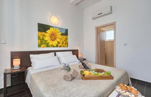 Cozy Home In Naselje Muzini With Sauna - Foto 25