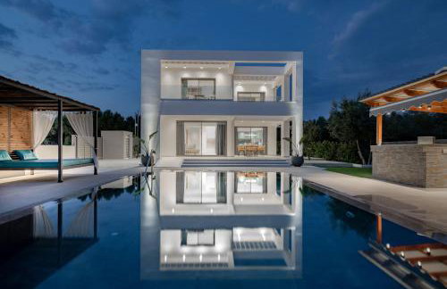 Antonia Villa - Luxurious Serenity with Private Pool, by ZanteWize - Foto 42