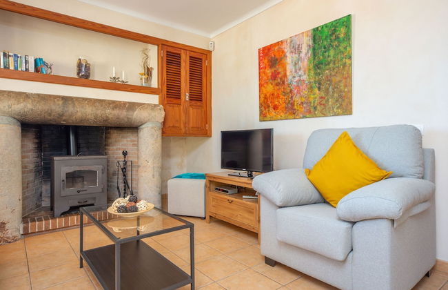 Vista Sol in Ariany With 2 Bedrooms and 1 Bathrooms - Photo 10