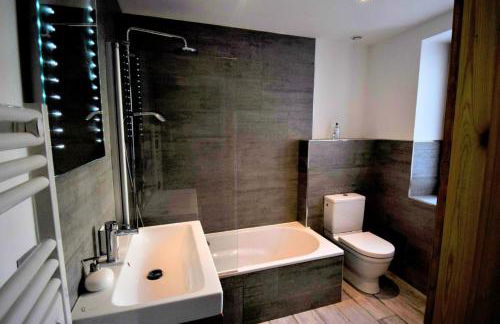 Apartment 19 - Photo 15