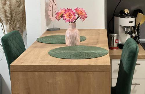 LILY apartment - Flexible SelfCheckins 48- Luxury- Extra big terrace with jacuzzi - Foto 4