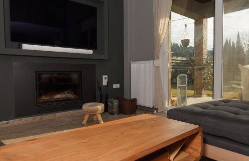 Villa ELi - Luxury Nature Getaway - Strategically located for Beach Exploration - Onsite Power for Electric Vehicle - Foto 25