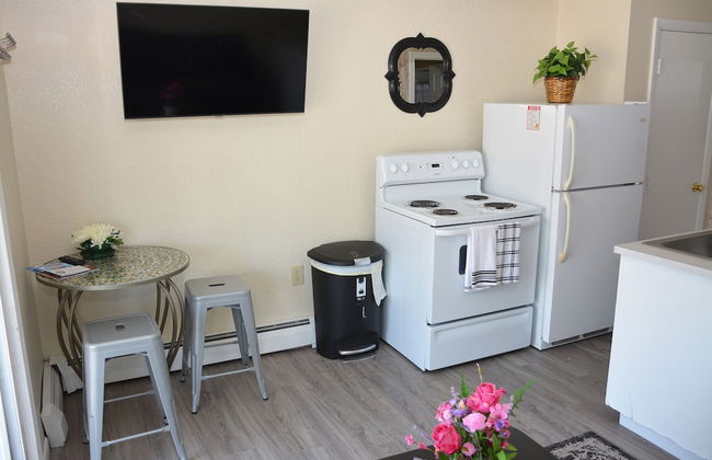 68 East Grand Ave - Photo 16