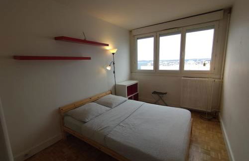 5 mn (450 m) walk Metro/La Defense/Netflix/Parking - Foto 23