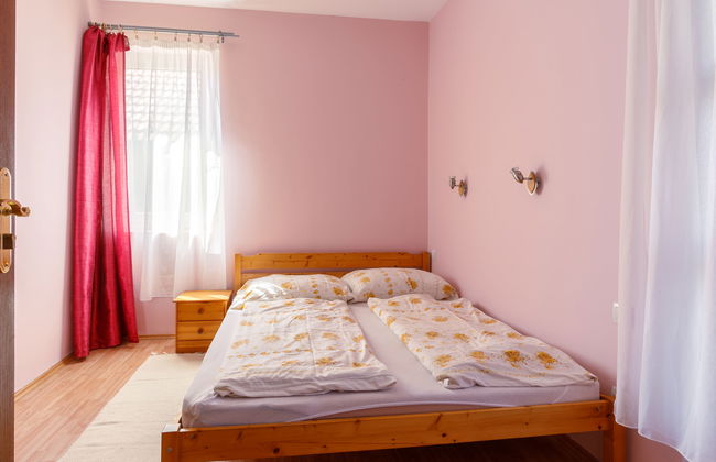 5 bedroom House in Balatonfenyves with garden and terrace - Photo 10