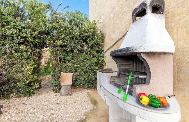 Twilight Gozitan Farmhouse With Pool - Foto 38