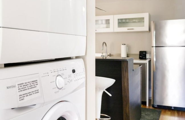 Downton Annie Apartment Four 2 BD 1BA Parking - Foto 11