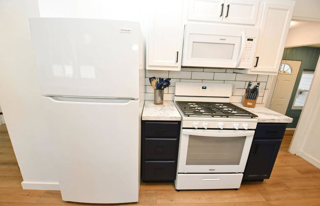 Modern 5 Bedroom Home Sleeps up to 12 15 min Walk to ND 2329 - Foto 6