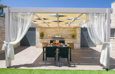 TWIN'S HOME LUXURY SUITES - Photo 34