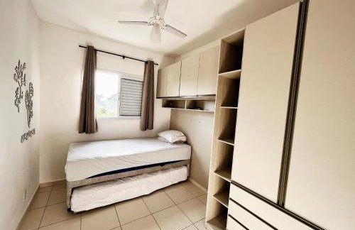 Confortável apartamento perto de praias - Bertioga - Foto 12