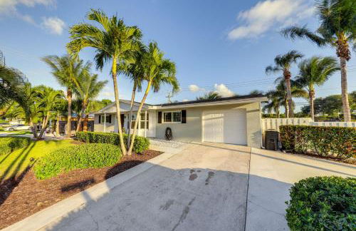 Location, Location! Stylish Home in Palm Beach! - Photo 27