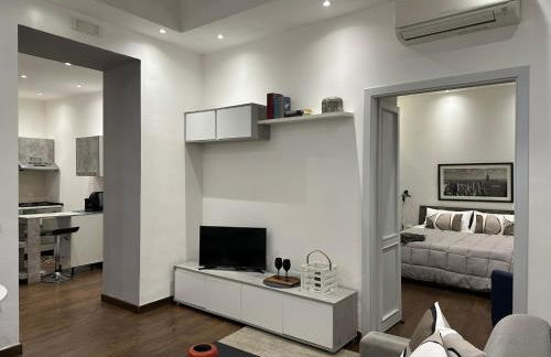 Bilocale a Chiaia vicino a Via dei Mille - Foto 8