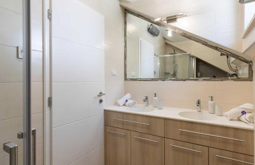 Apartment M&K - Two Bedroom Apartment with Balcony and Sea View - Foto 27