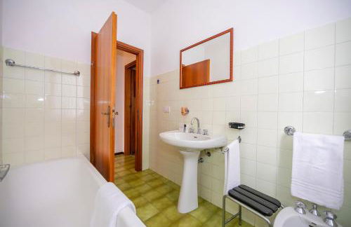 Villa La Verbanina Private Garden - Happy Rentals - Foto 50