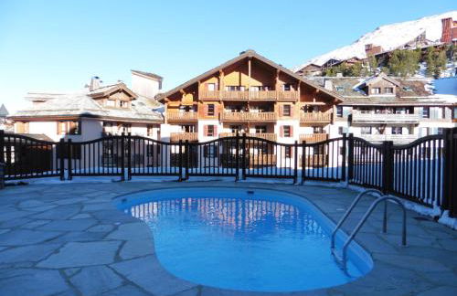 Appt rénové, 6 personnes Arc 1950 vue exceptionnelle MontBlanc, sauna, hammam, piscine int et ext - Photo 20